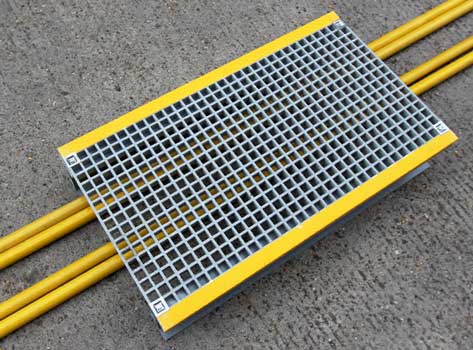 Heavy Duty Step Over Anti Slip Platform for Pipe & Cables – Durable GRP Grating