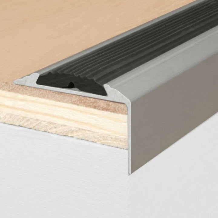 15 Pack Black – 46mm x 30mm Anodised Aluminium Non Slip Stair Nosing with Black Rubber Insert, 0.9m Length